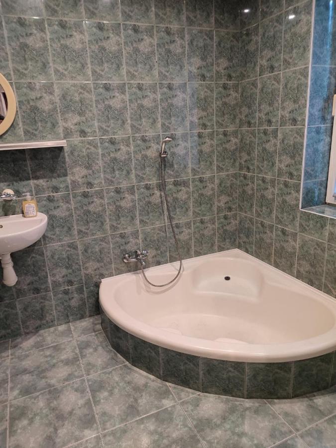 Pokoje Pracownicze Witkowska Gniezno Extérieur photo